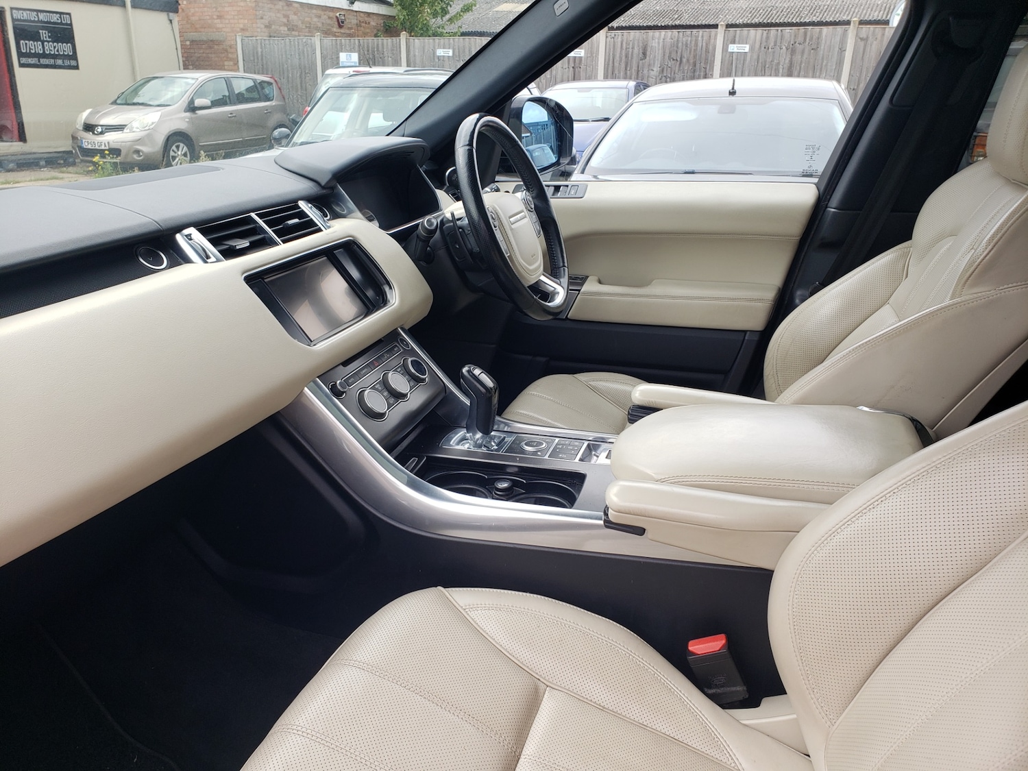 Used Land Rover Range Rover Sport 2013 for sale - 76334041: Photo 2