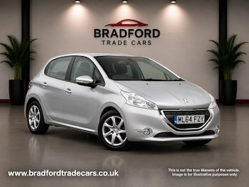 Used Peugeot 208 2014 for sale - 79234916: Photo