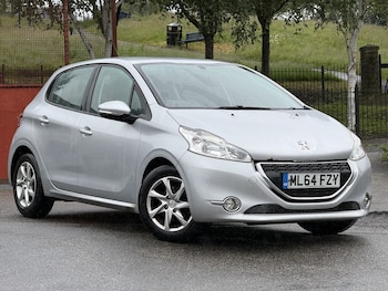 Used Peugeot 208 2014 for sale - 79234916: Photo