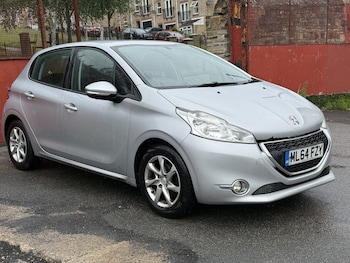 Used Peugeot 208 2014 for sale - 79234916: Photo