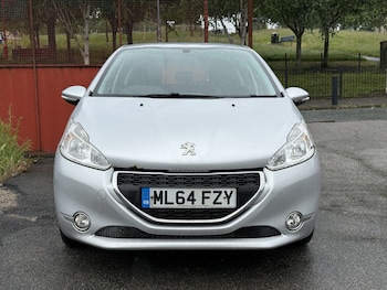 Used Peugeot 208 2014 for sale - 79234916: Photo
