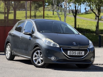 Used Peugeot 208 2015 for sale - 79234977: Photo
