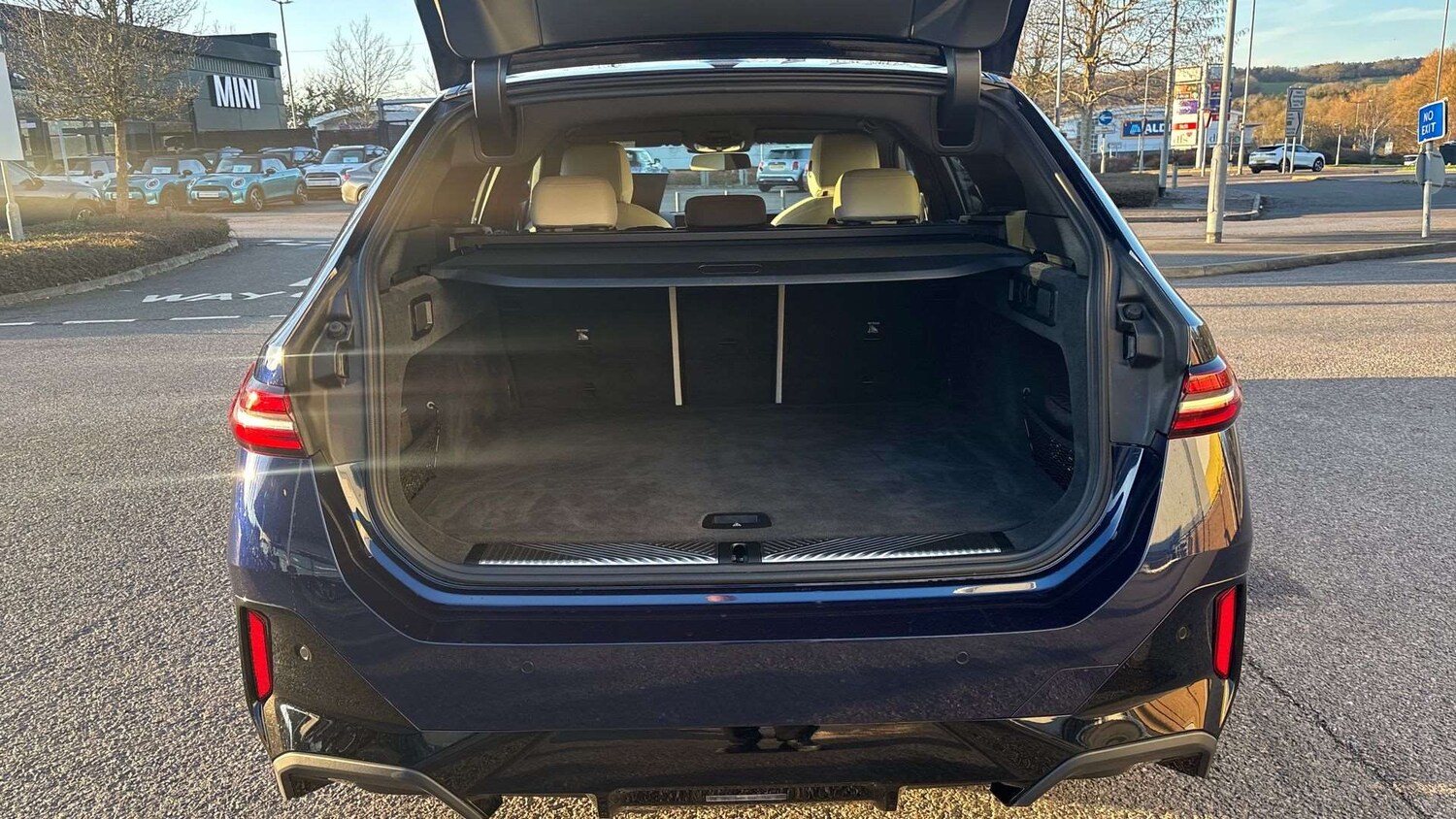 Used BMW 5 Series 2025 for sale - 77726952: Photo 15