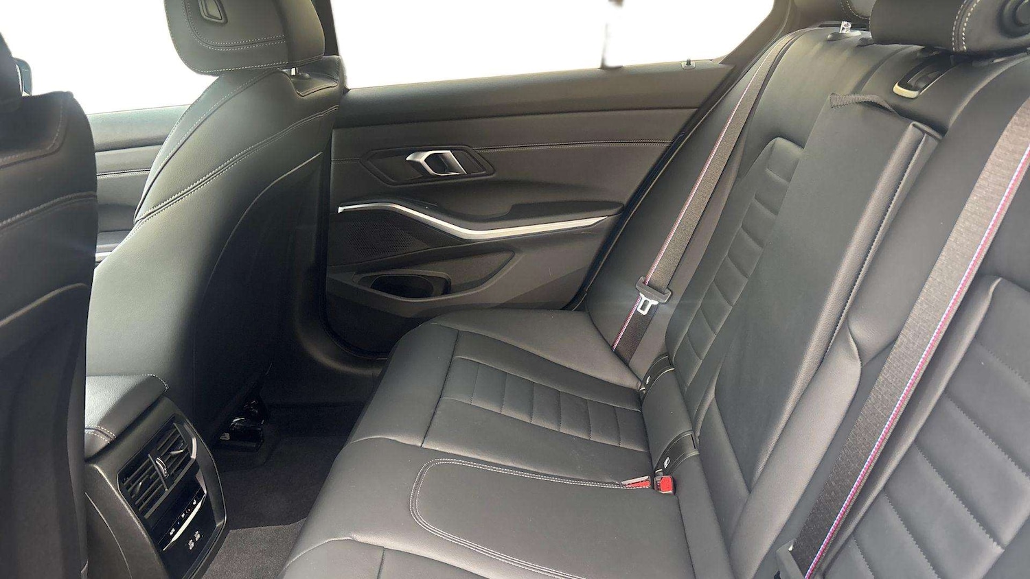 Used BMW 3 Series 2025 for sale - 76488071: Photo 14