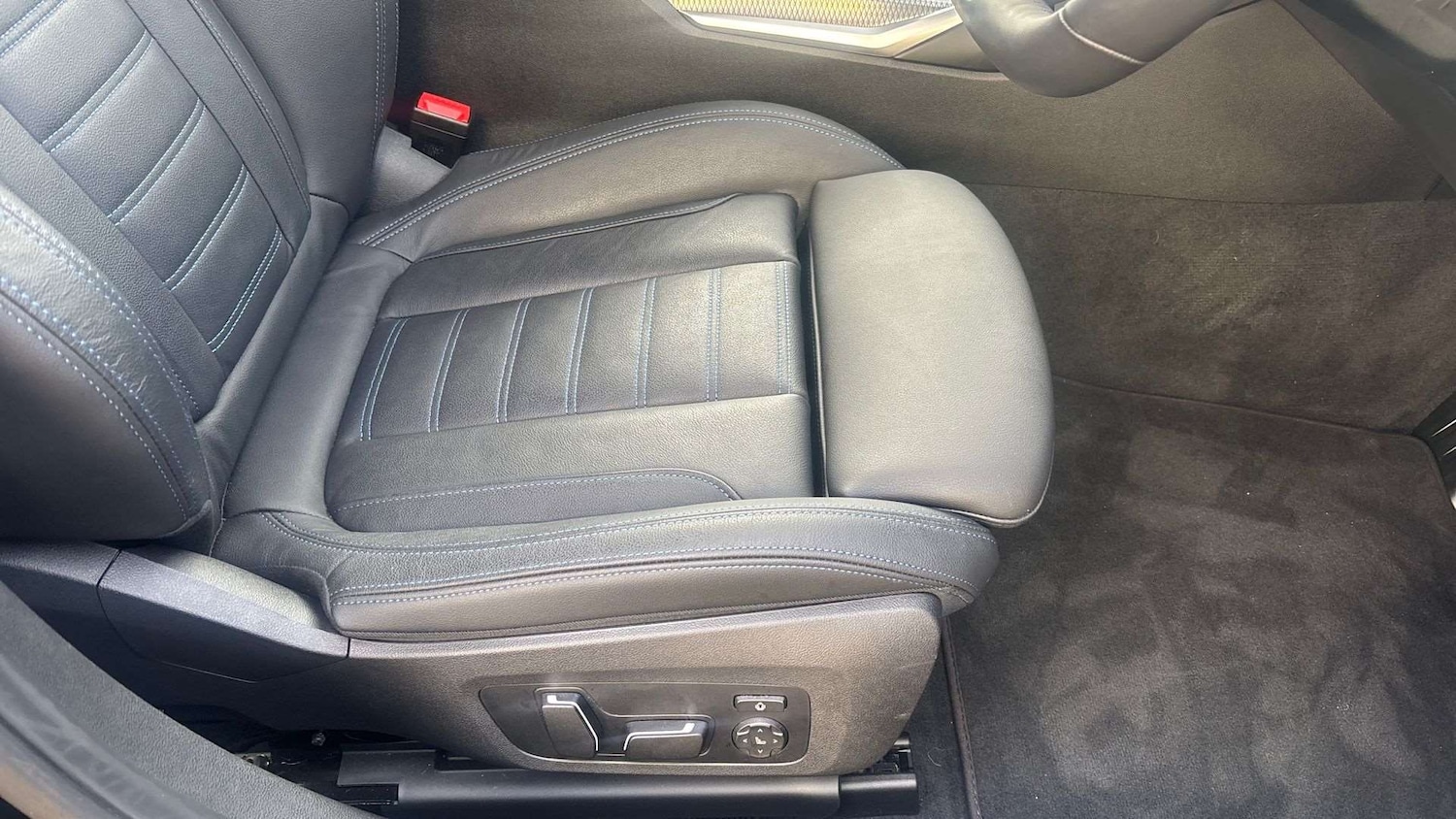 Used BMW 3 Series 2025 for sale - 77443371: Photo 28