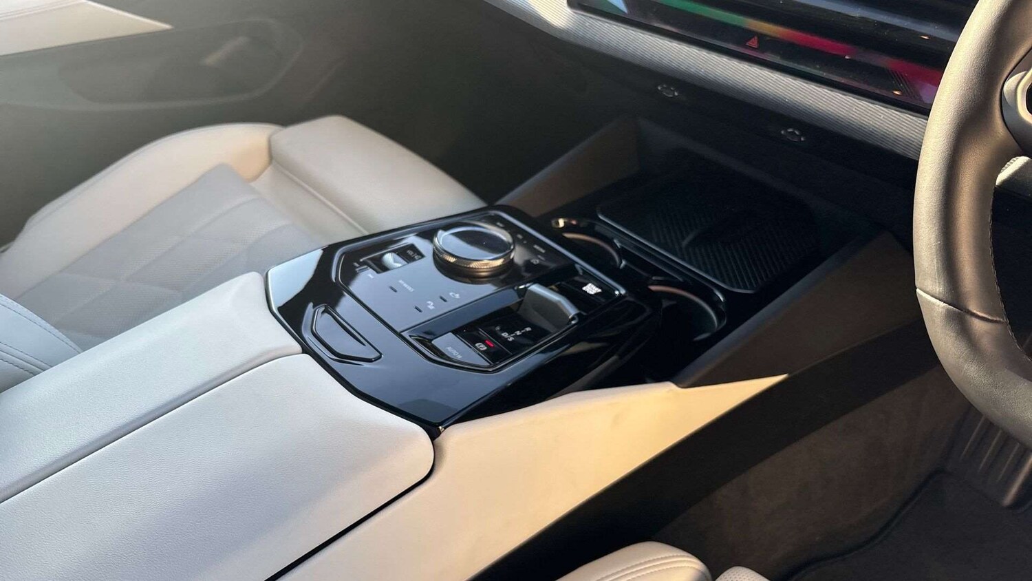 Used BMW 5 Series 2025 for sale - 77727031: Photo 12