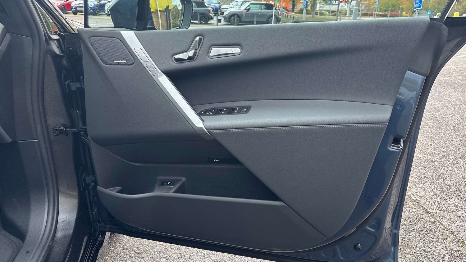 Used BMW iX 2025 for sale - 77032115: Photo 27