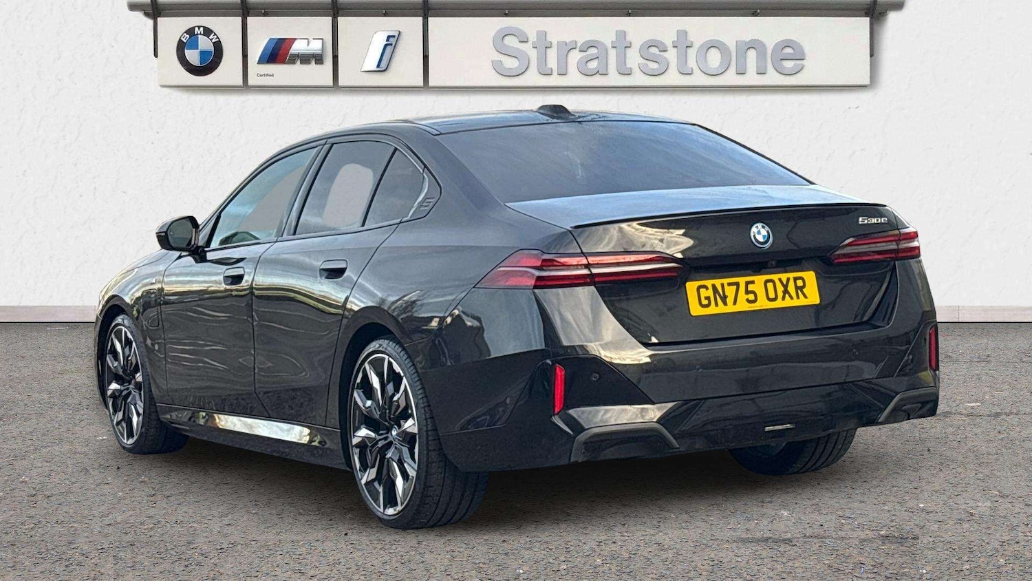 Used BMW 5 Series 2025 for sale - 77112398: Photo 2