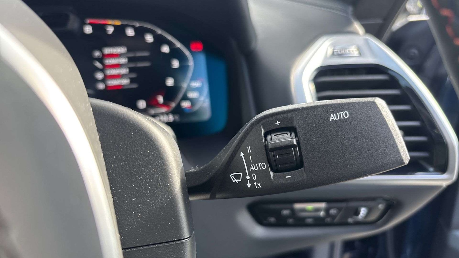 Used BMW M8 2025 for sale - 77842333: Photo 30