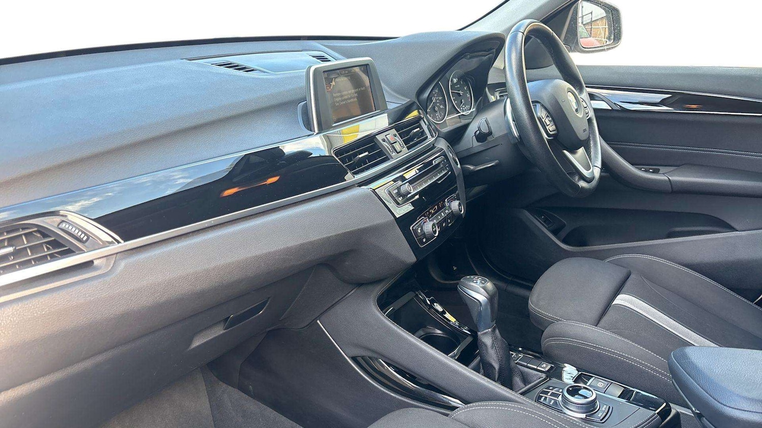 Used BMW X1 2017 for sale - 76113299: Photo 9