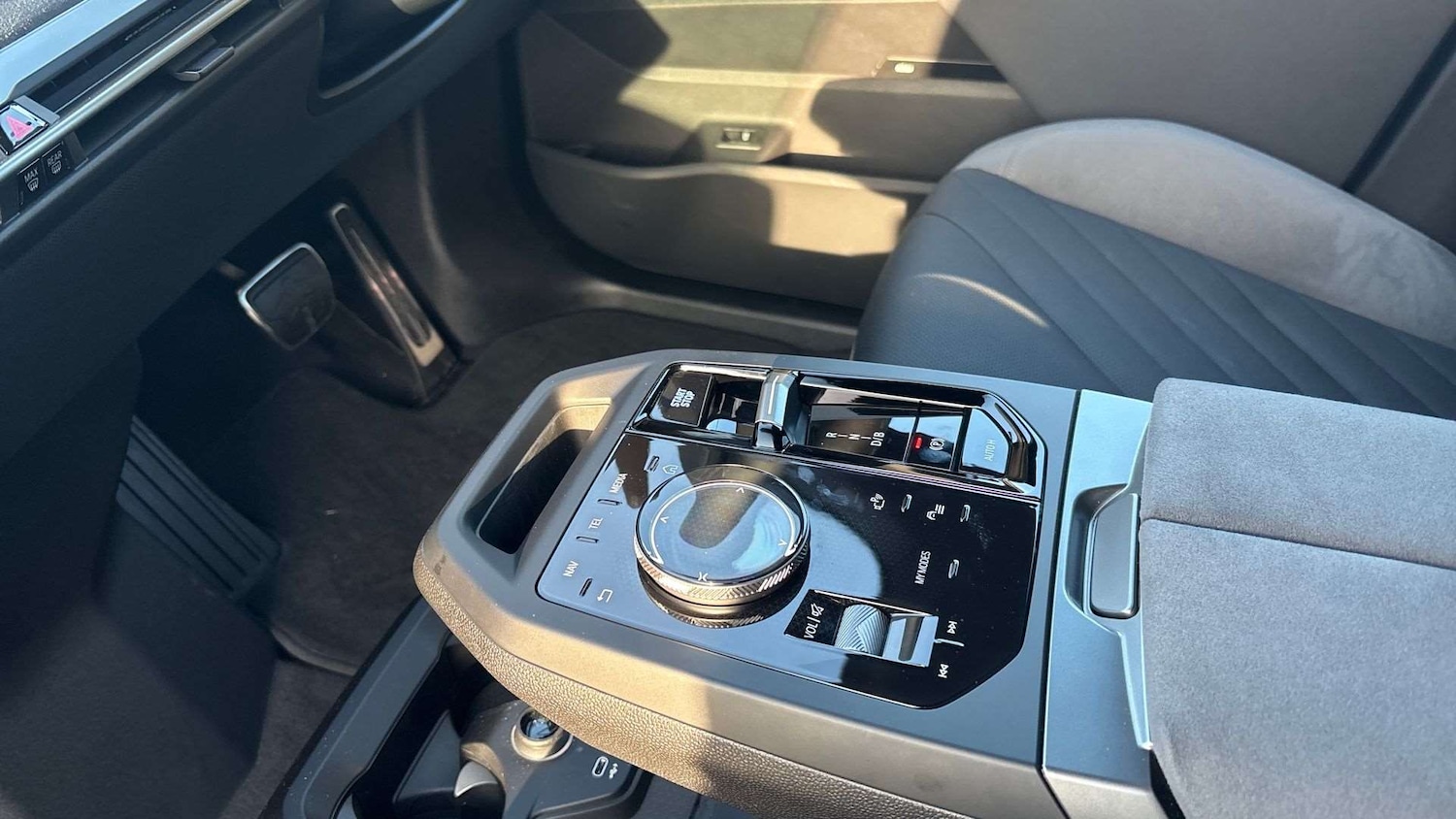 Used BMW iX 2025 for sale - 77112269: Photo 12