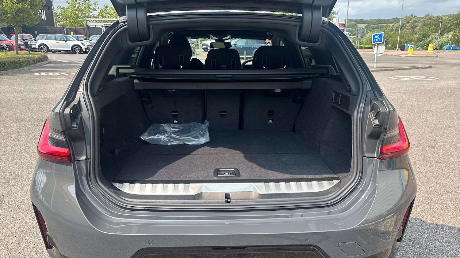 Used BMW 3 Series 2025 for sale - 76460276: Photo 14