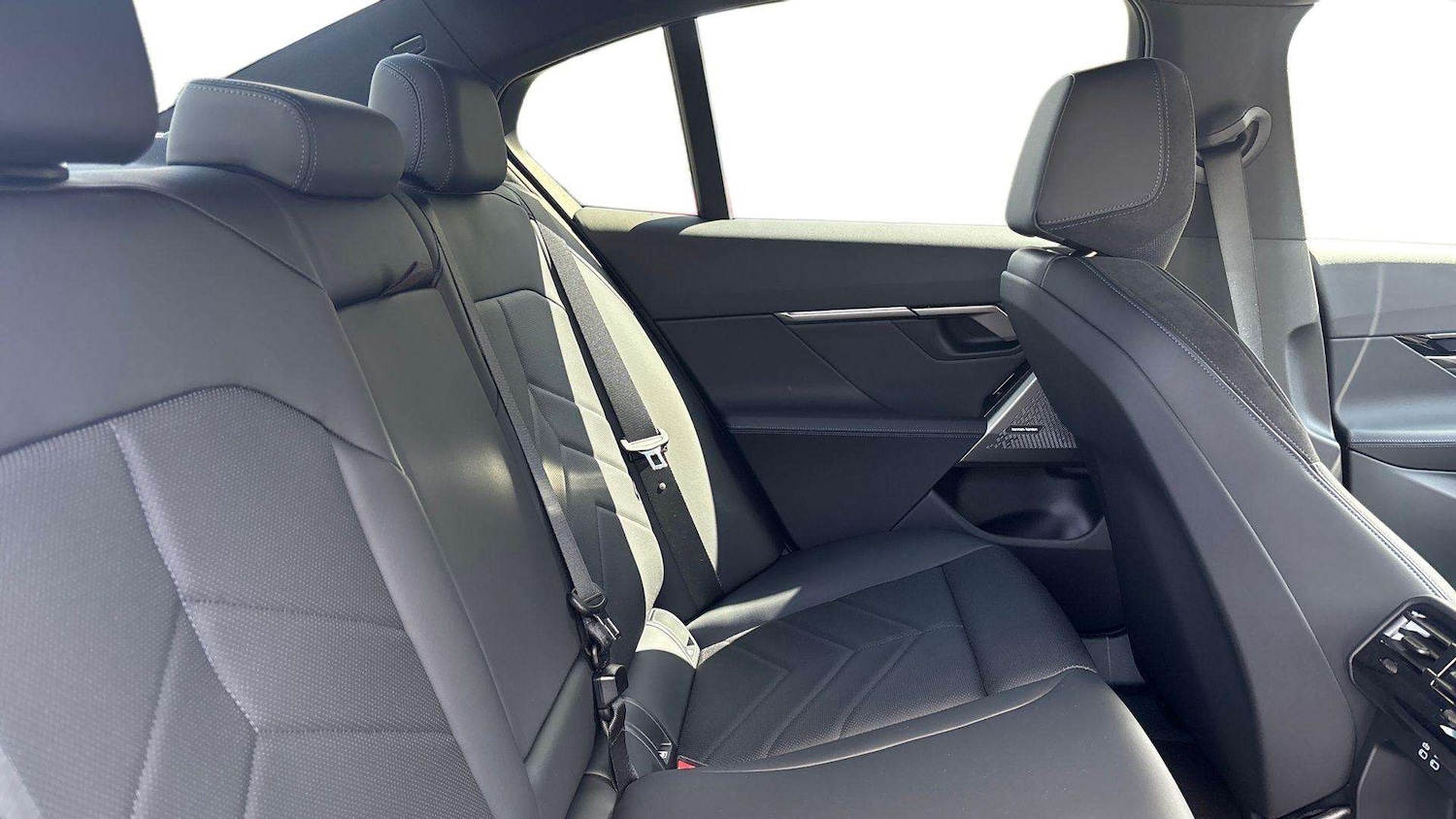 Used BMW i5 2025 for sale - 77051432: Photo 13