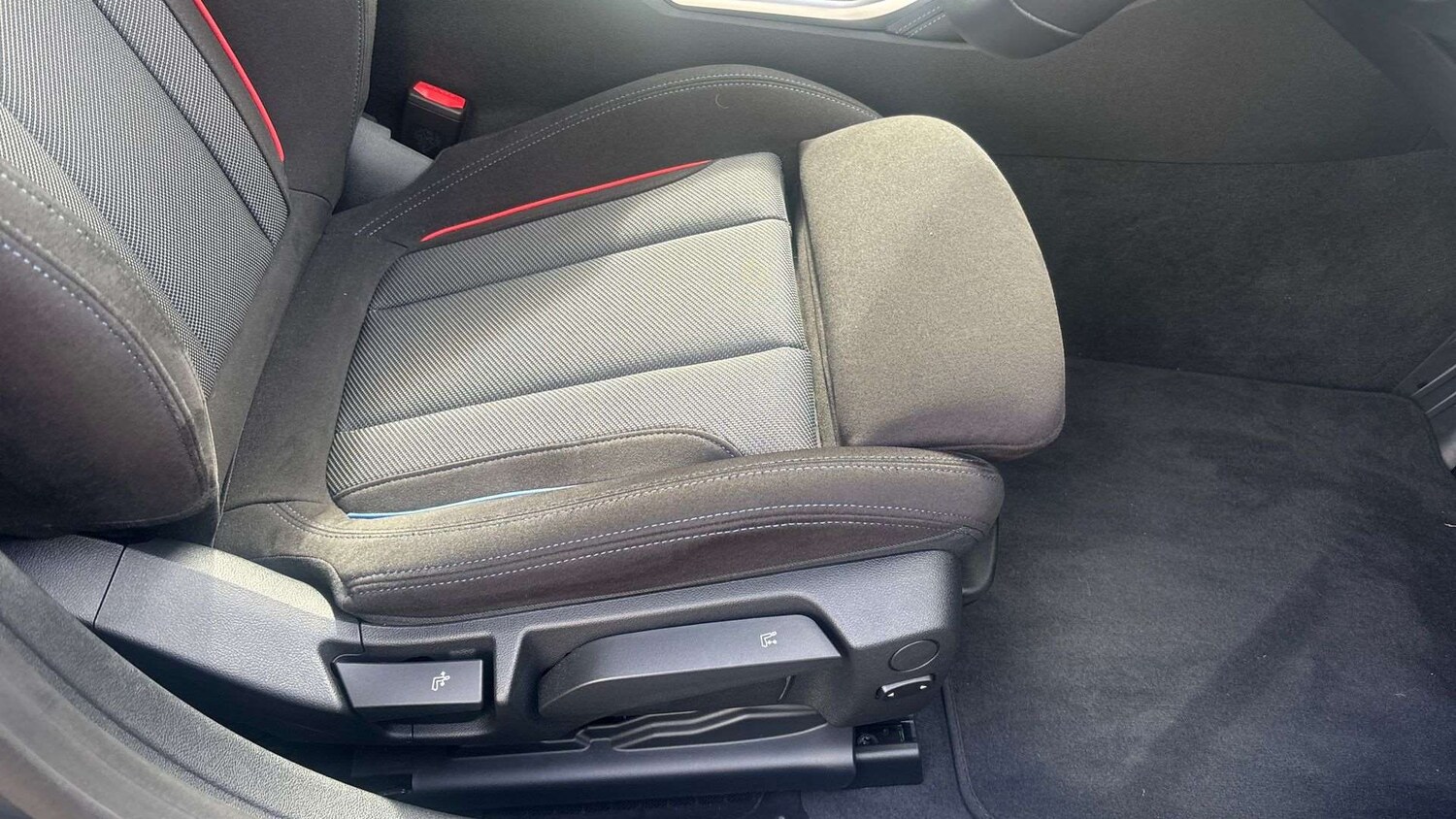 Used BMW 4 Series 2025 for sale - 77428957: Photo 28