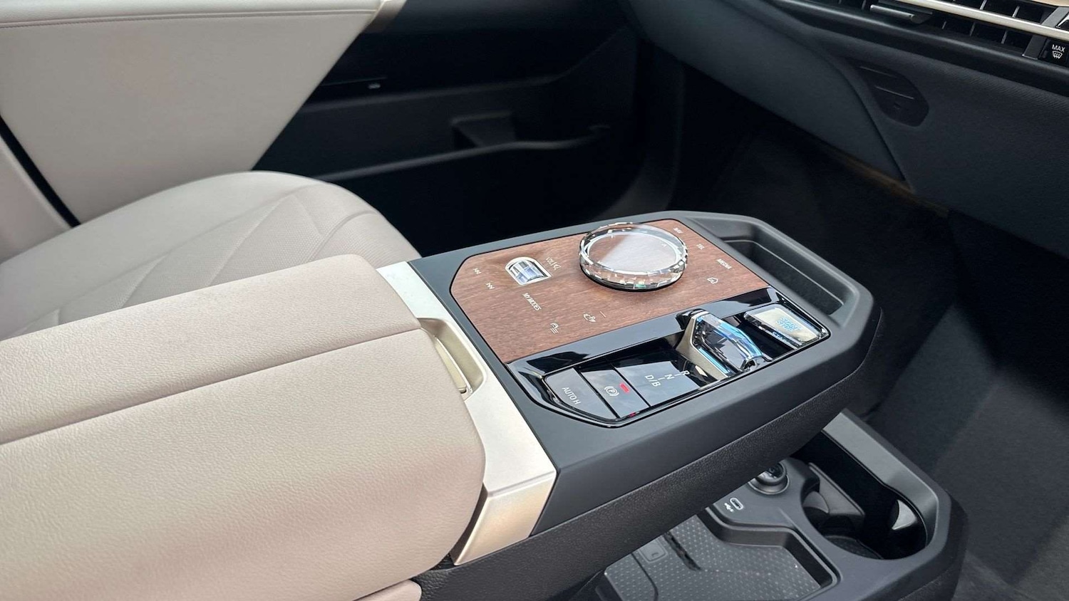 Used BMW iX 2022 for sale - 76488153: Photo 12