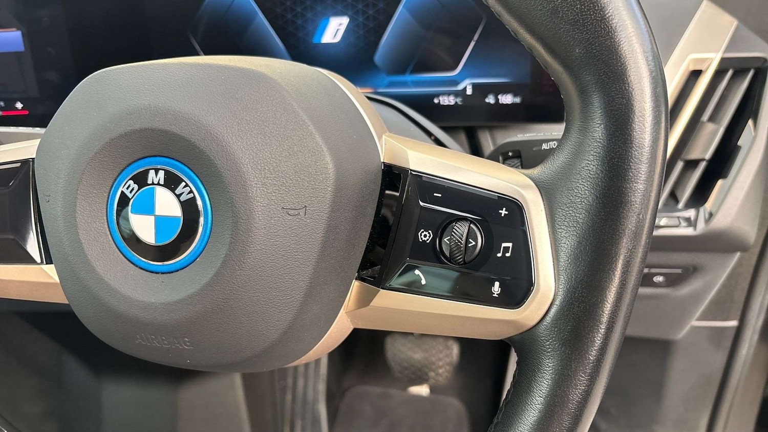 Used BMW iX 2022 for sale - 76488153: Photo 23