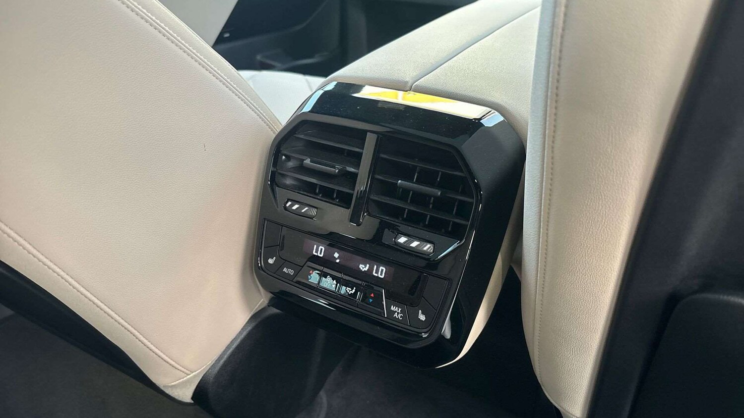 Used BMW iX 2022 for sale - 76488153: Photo 34