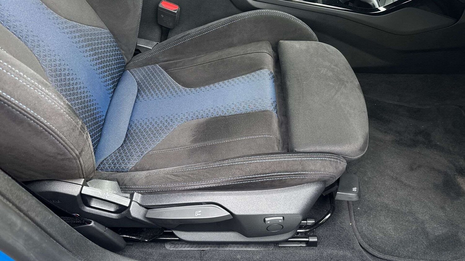 Used BMW 2 Series 2023 for sale - 78187839: Photo 28