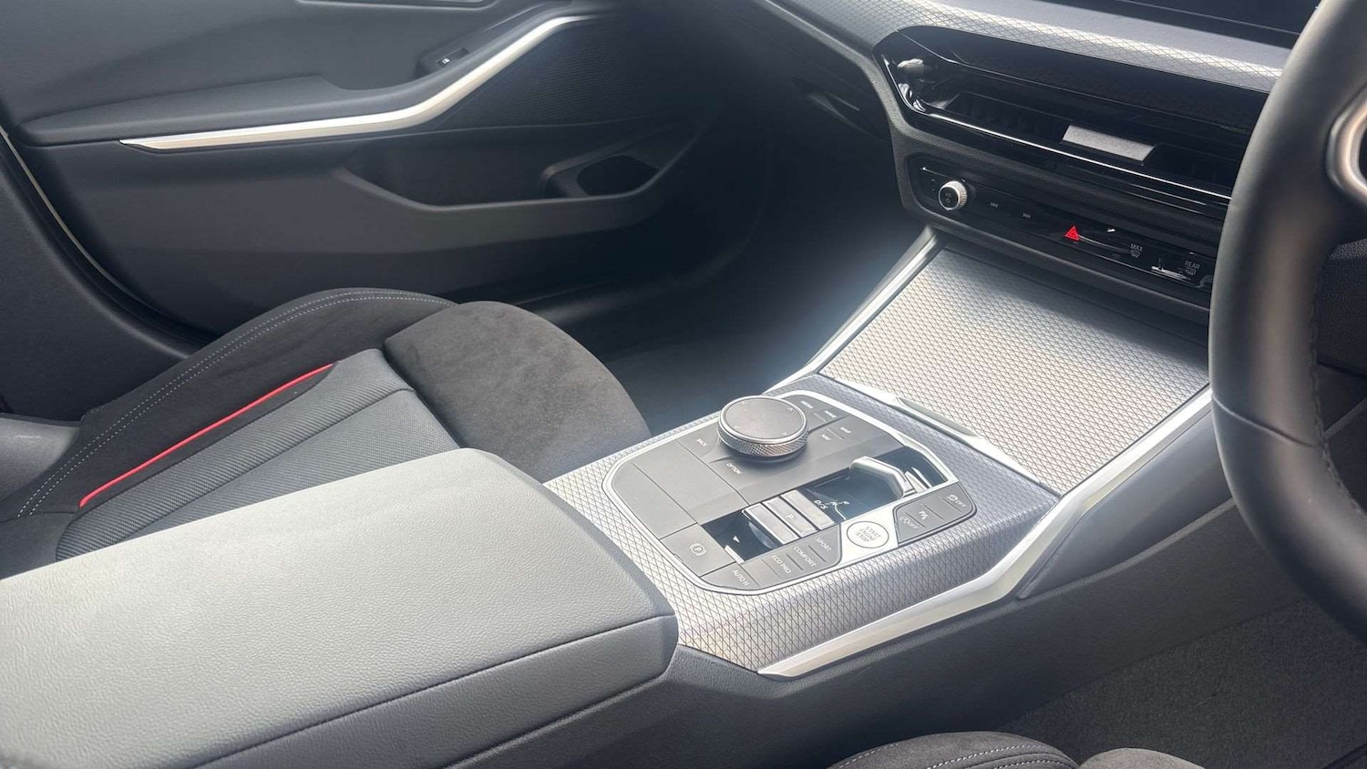 Used BMW 3 Series 2025 for sale - 76928978: Photo 12