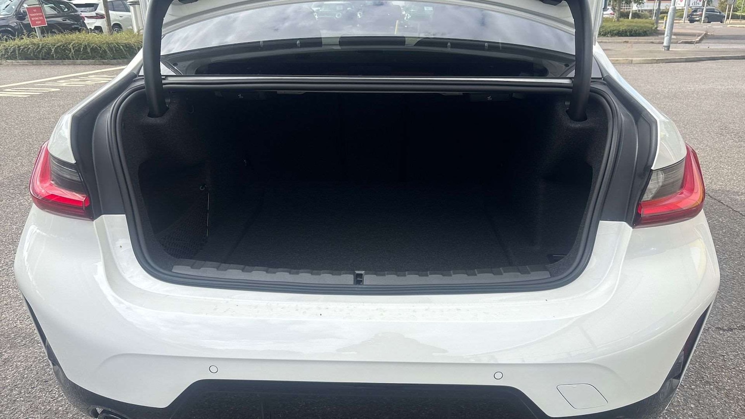 Used BMW 3 Series 2025 for sale - 76928978: Photo 15