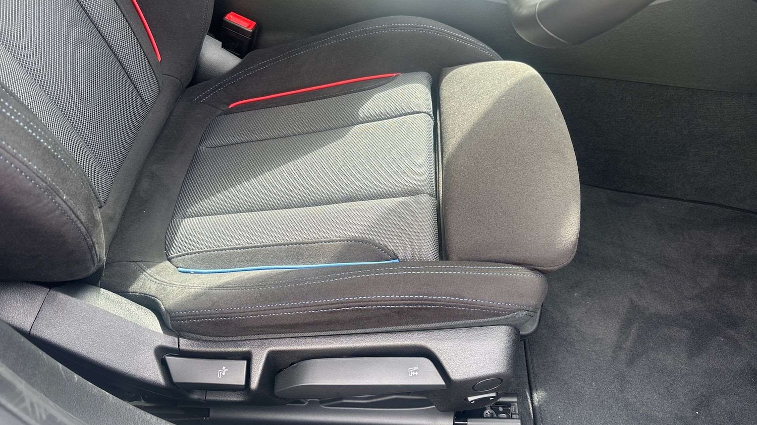 Used BMW 3 Series 2025 for sale - 76928978: Photo 28