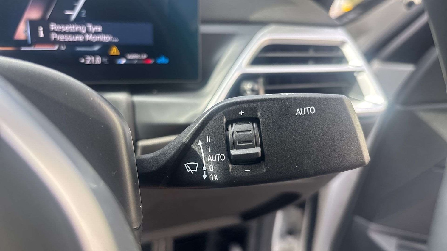 Used BMW 3 Series 2025 for sale - 76928978: Photo 30