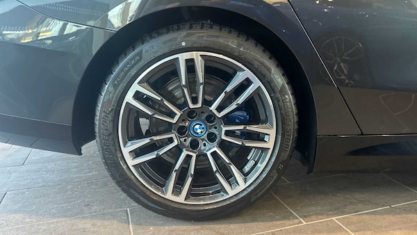 Used BMW 5 Series 2025 for sale - 75234839: Photo 15