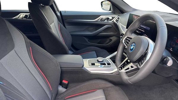 Used BMW i4 2025 for sale - 76286330: Photo 12