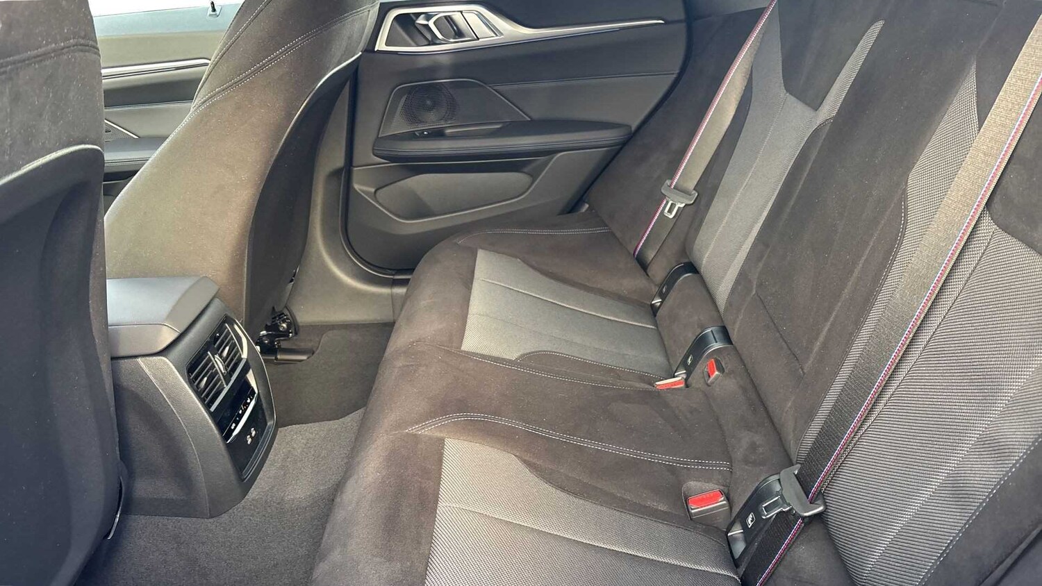 Used BMW i4 2025 for sale - 76286330: Photo 13