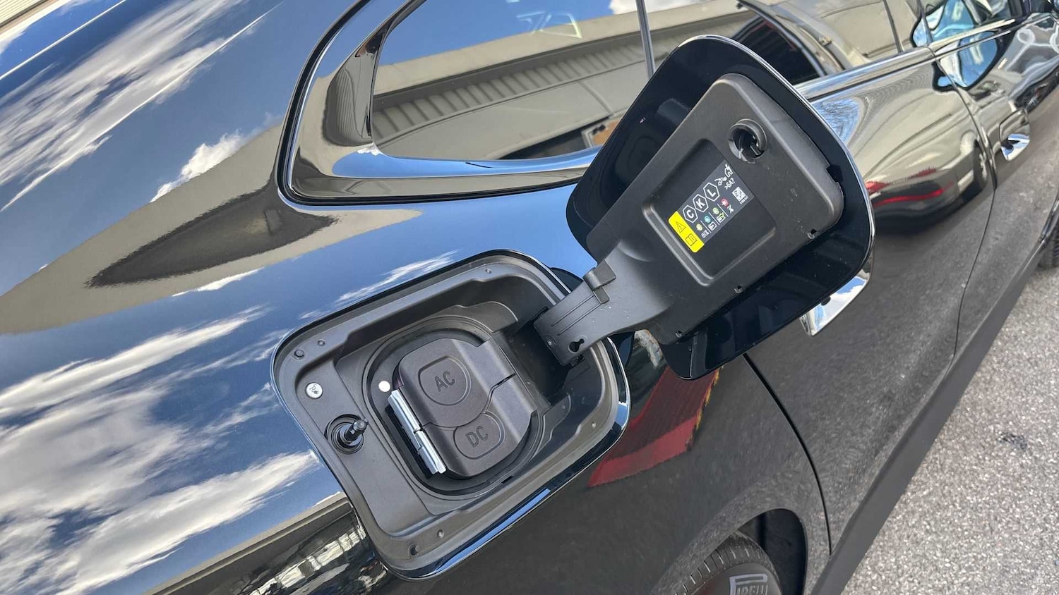 Used BMW i4 2025 for sale - 76286330: Photo 24