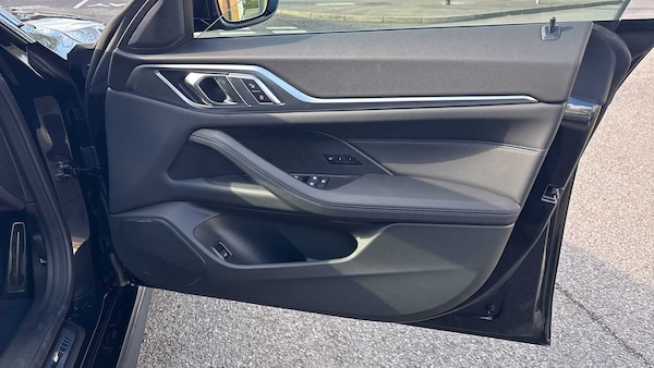Used BMW i4 2025 for sale - 76286330: Photo 26