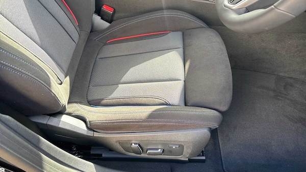 Used BMW i4 2025 for sale - 76286330: Photo 27