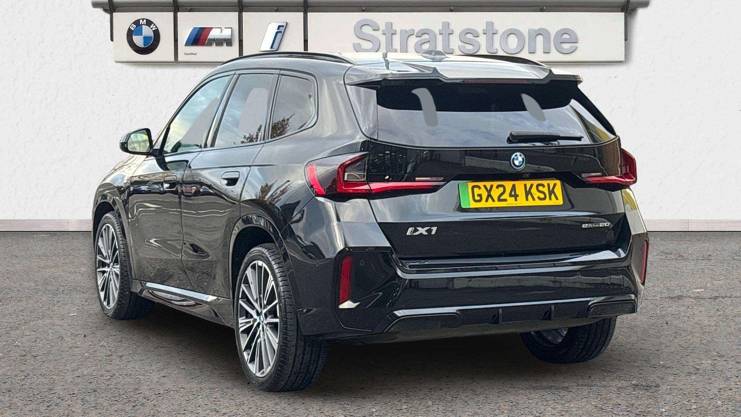 Used BMW iX1 2024 for sale - 76488045: Photo 2