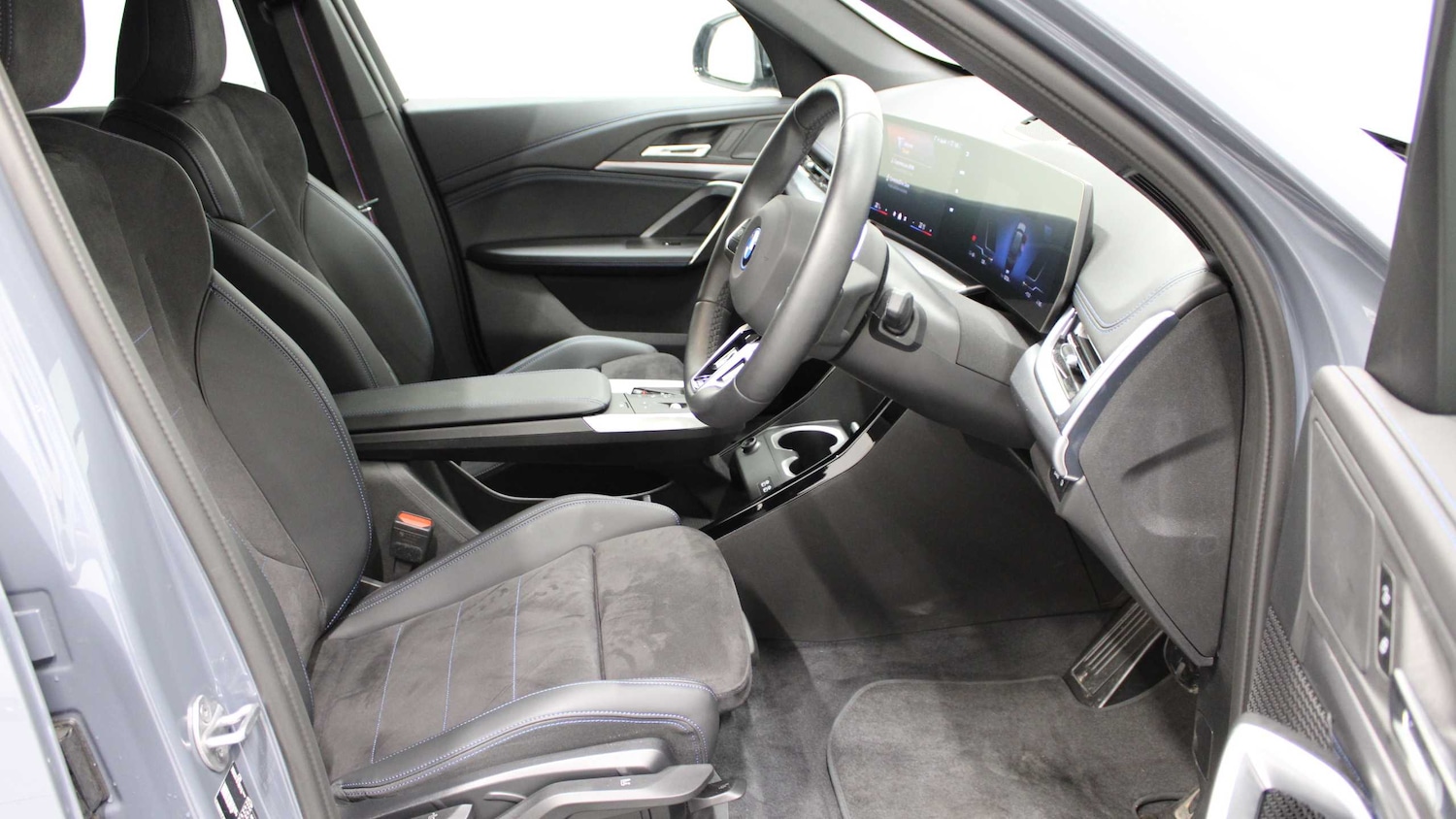 Used BMW iX1 2025 for sale - 76540757: Photo 12