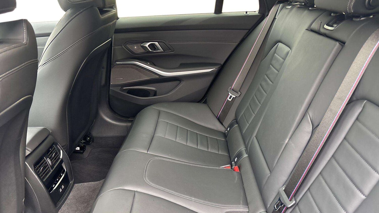 Used BMW 3 Series 2025 for sale - 78209027: Photo 14