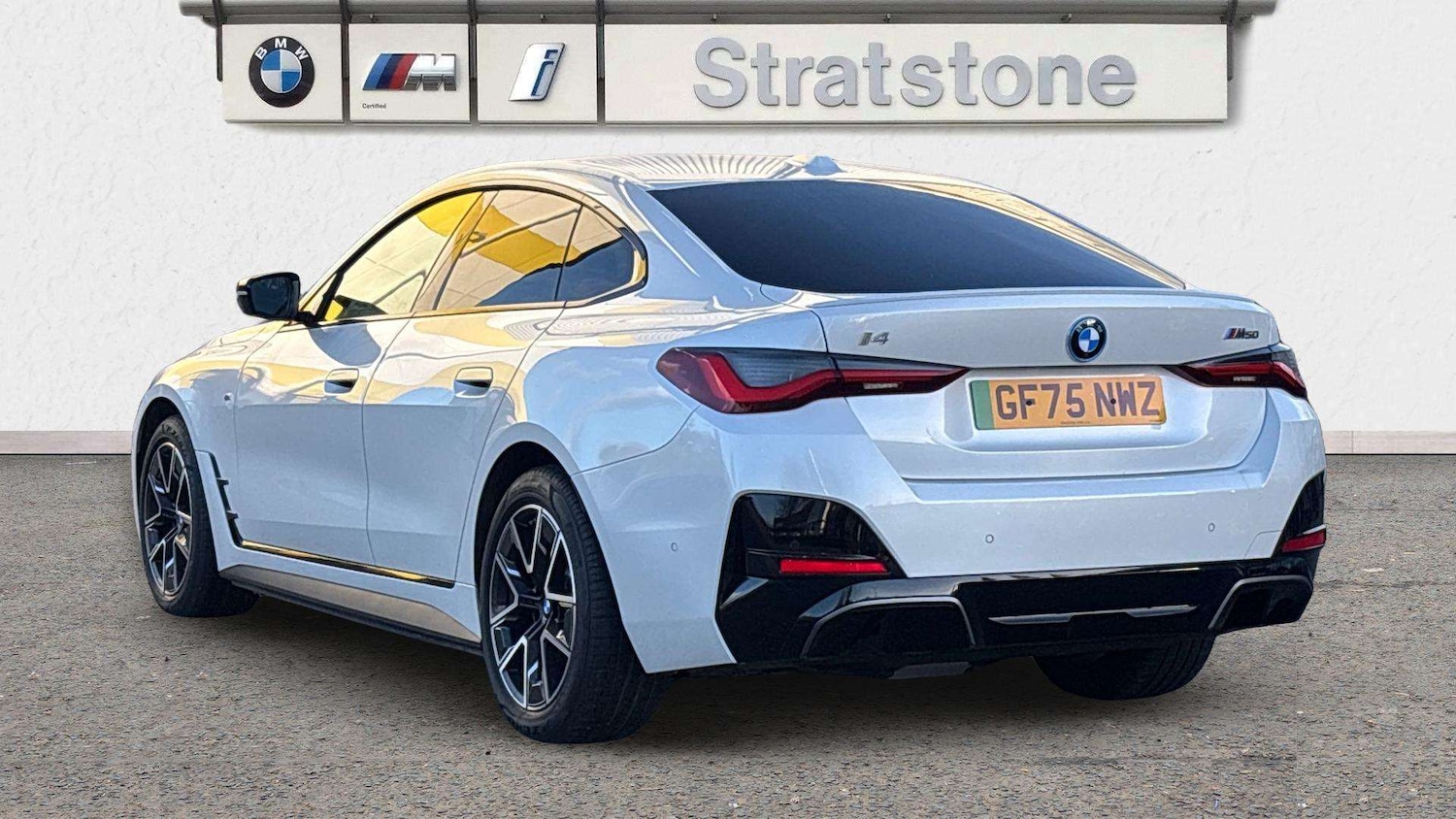 Used BMW i4 2025 for sale - 77112402: Photo 2