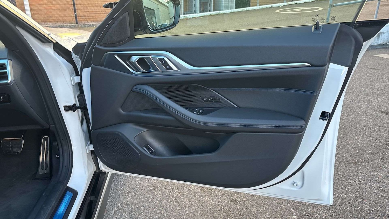 Used BMW i4 2025 for sale - 77112402: Photo 27