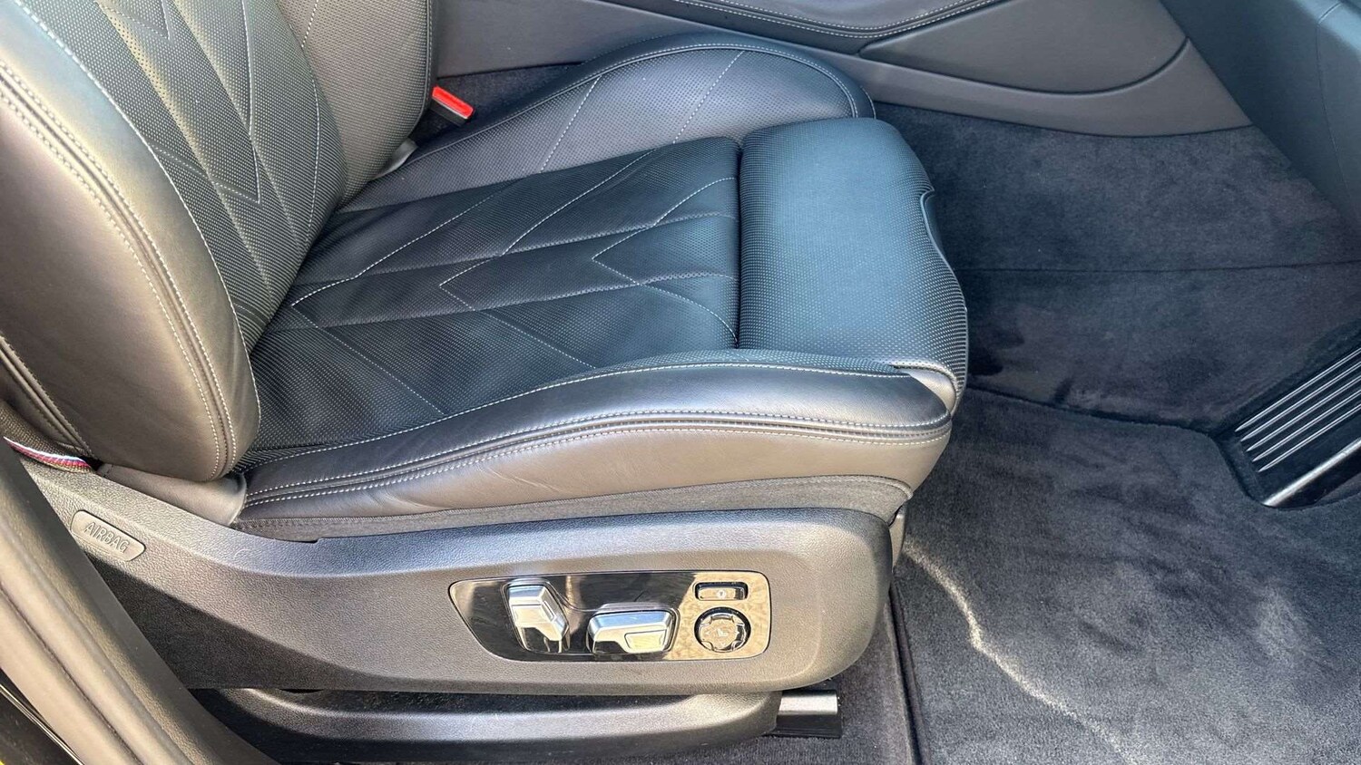 Used BMW XM 2025 for sale - 78187945: Photo 28