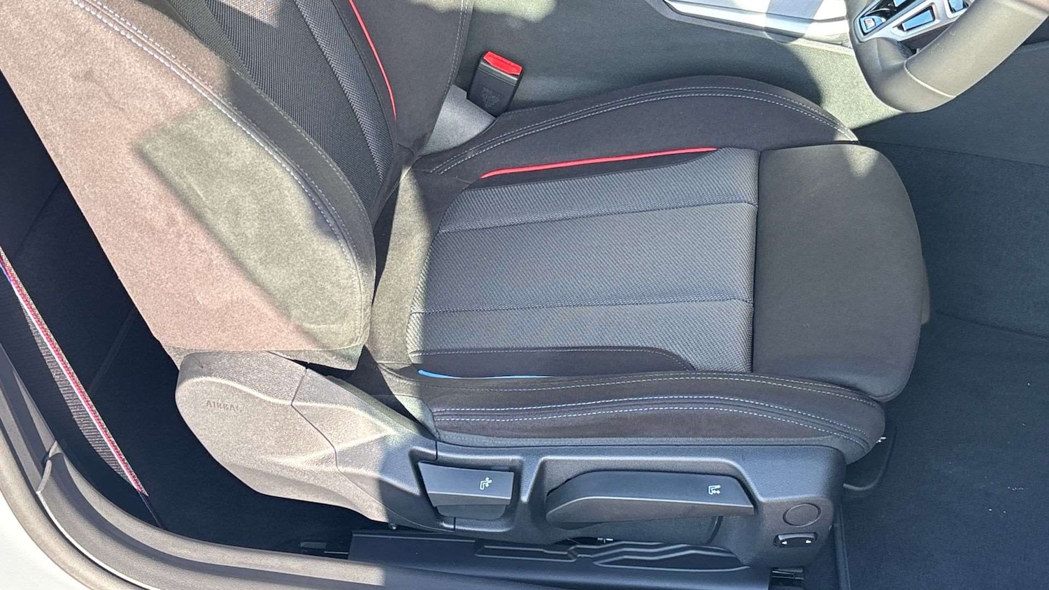 Used BMW 2 Series 2025 for sale - 77051484: Photo 27