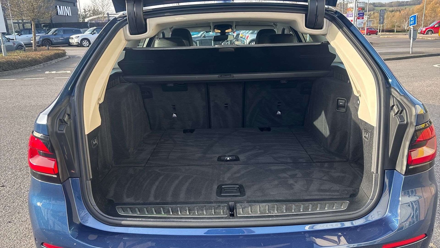 Used BMW 5 Series 2021 for sale - 77943150: Photo 15