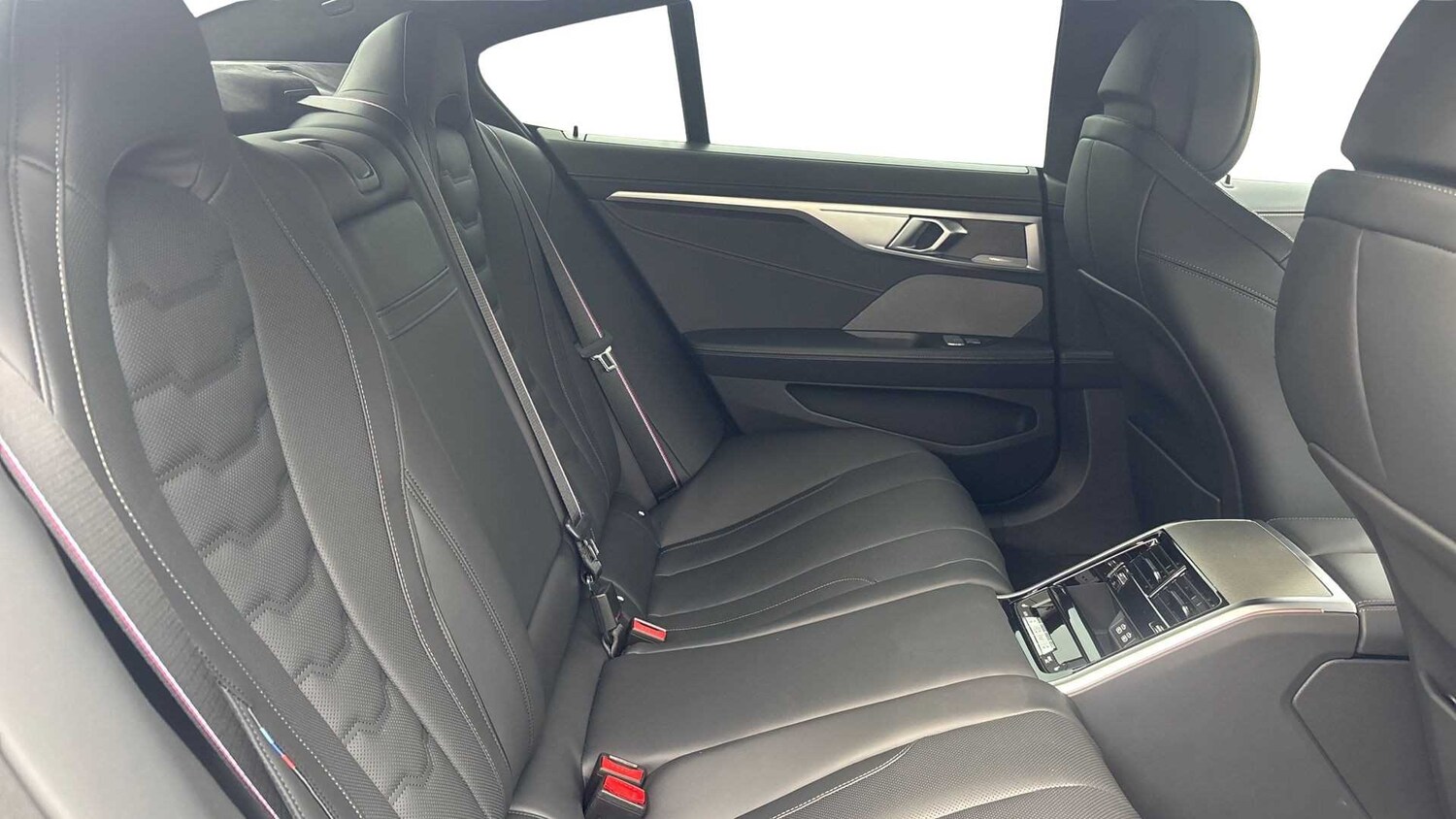 Used BMW 8 Series 2025 for sale - 76286300: Photo 13