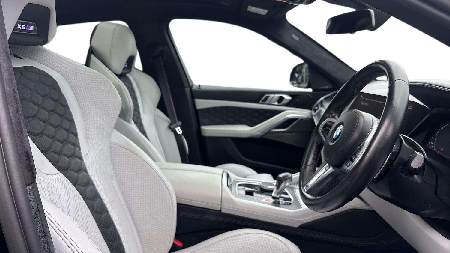 Used BMW x6 M 2022 for sale - 77526812: Photo 13