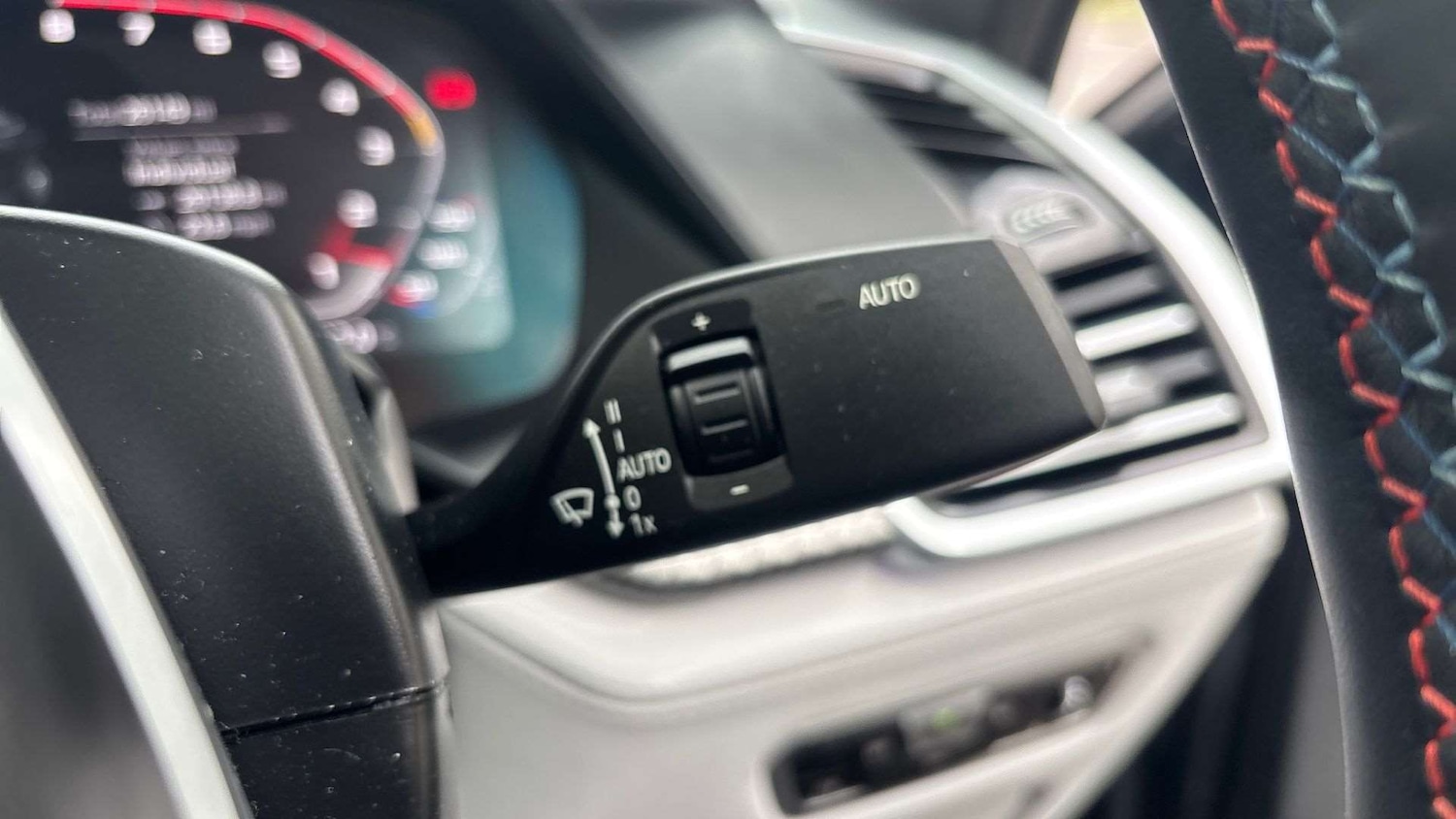 Used BMW x6 M 2022 for sale - 77526812: Photo 30