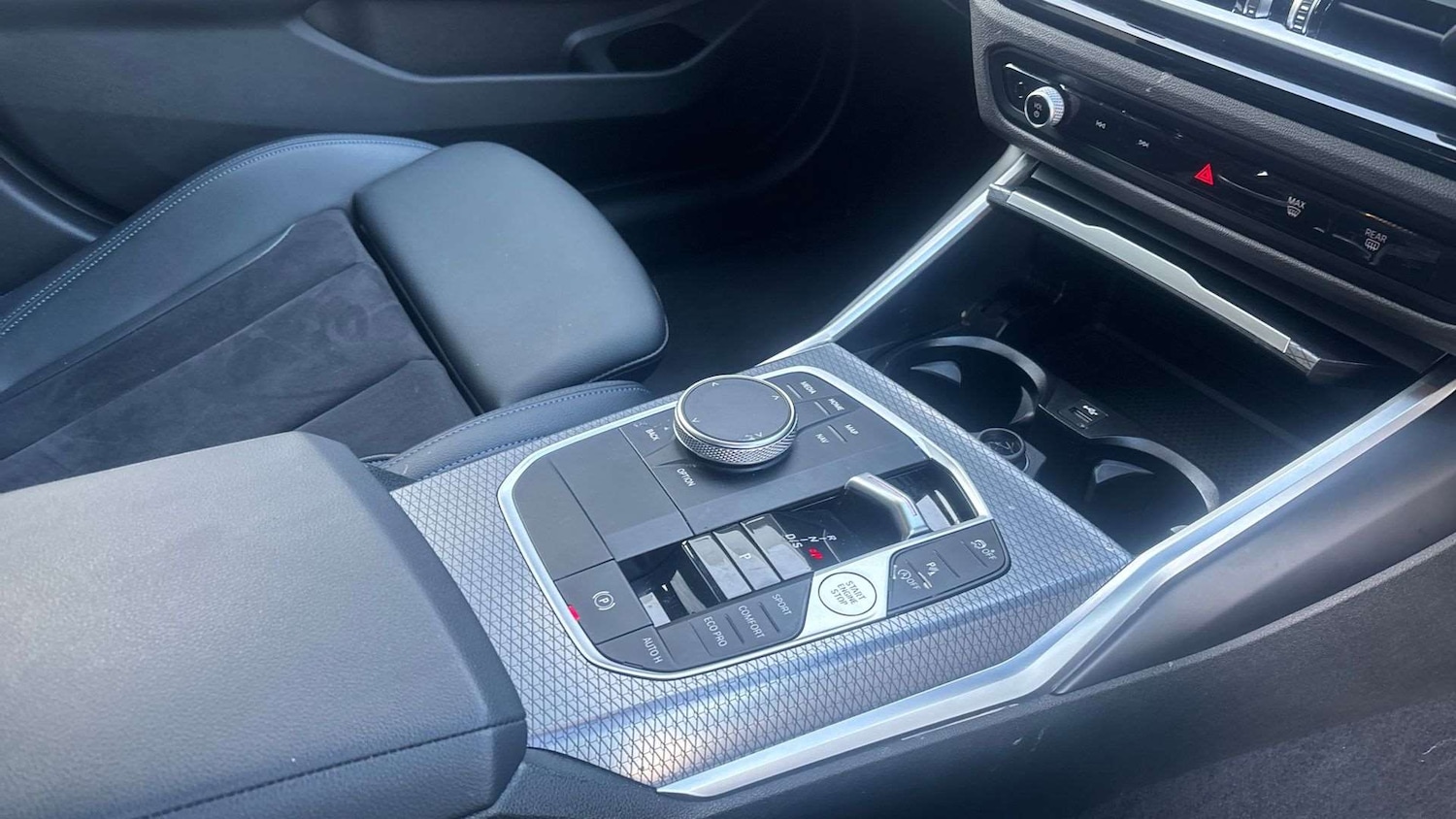 Used BMW 3 Series 2024 for sale - 77178916: Photo 12