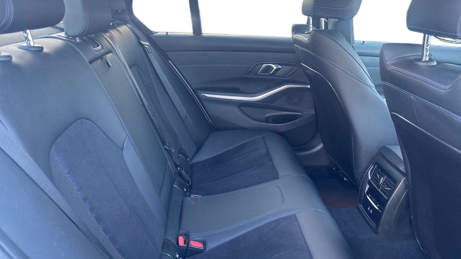 Used BMW 3 Series 2024 for sale - 77178916: Photo 14