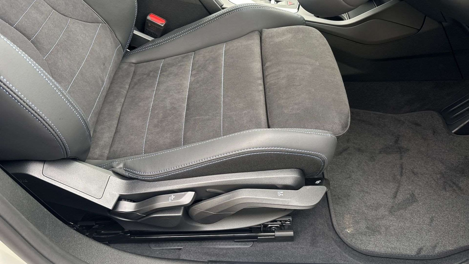 Used BMW 1 Series 2025 for sale - 77051474: Photo 28