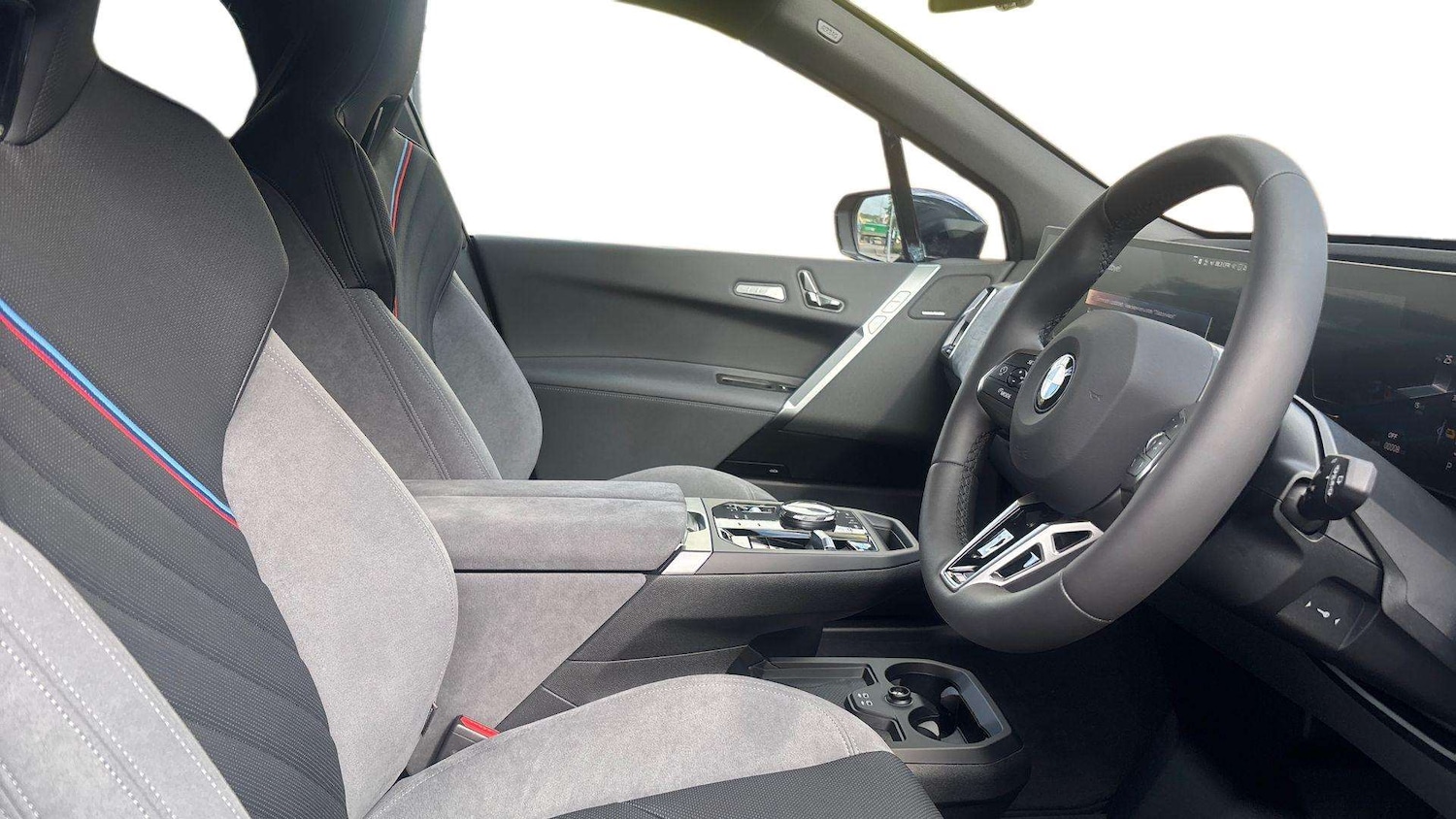 Used BMW iX 2025 for sale - 77051463: Photo 12