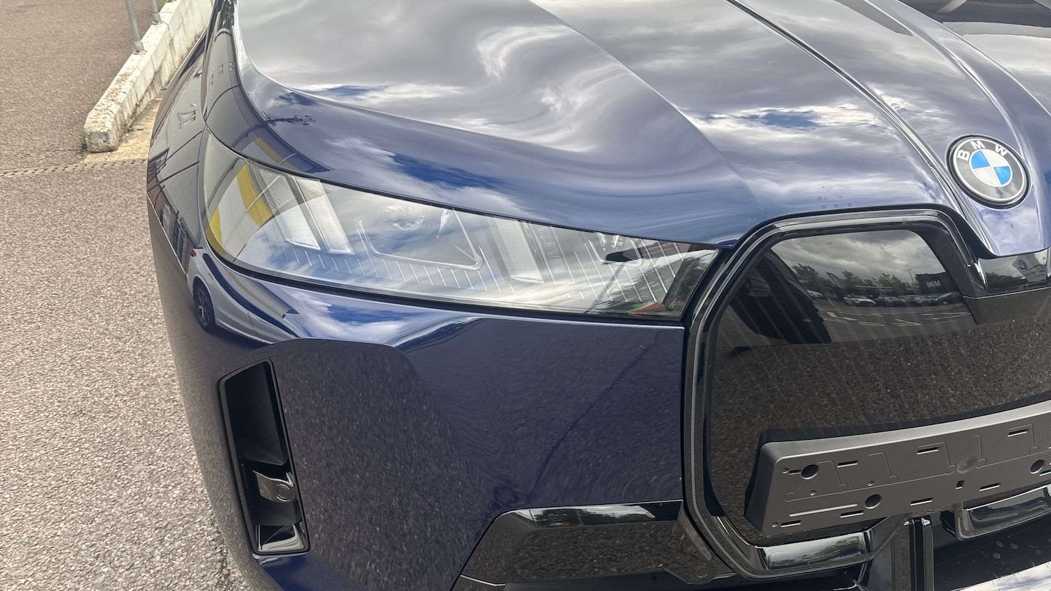 Used BMW iX 2025 for sale - 77051463: Photo 17