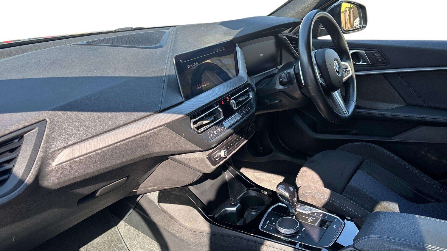 Used BMW 1 Series 2024 for sale - 77961120: Photo 9