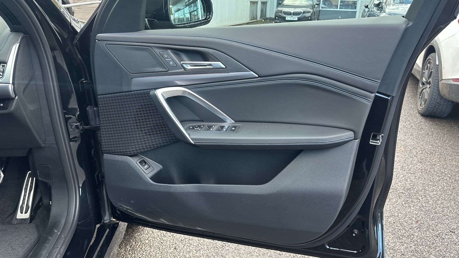 Used BMW iX1 2025 for sale - 77051406: Photo 27